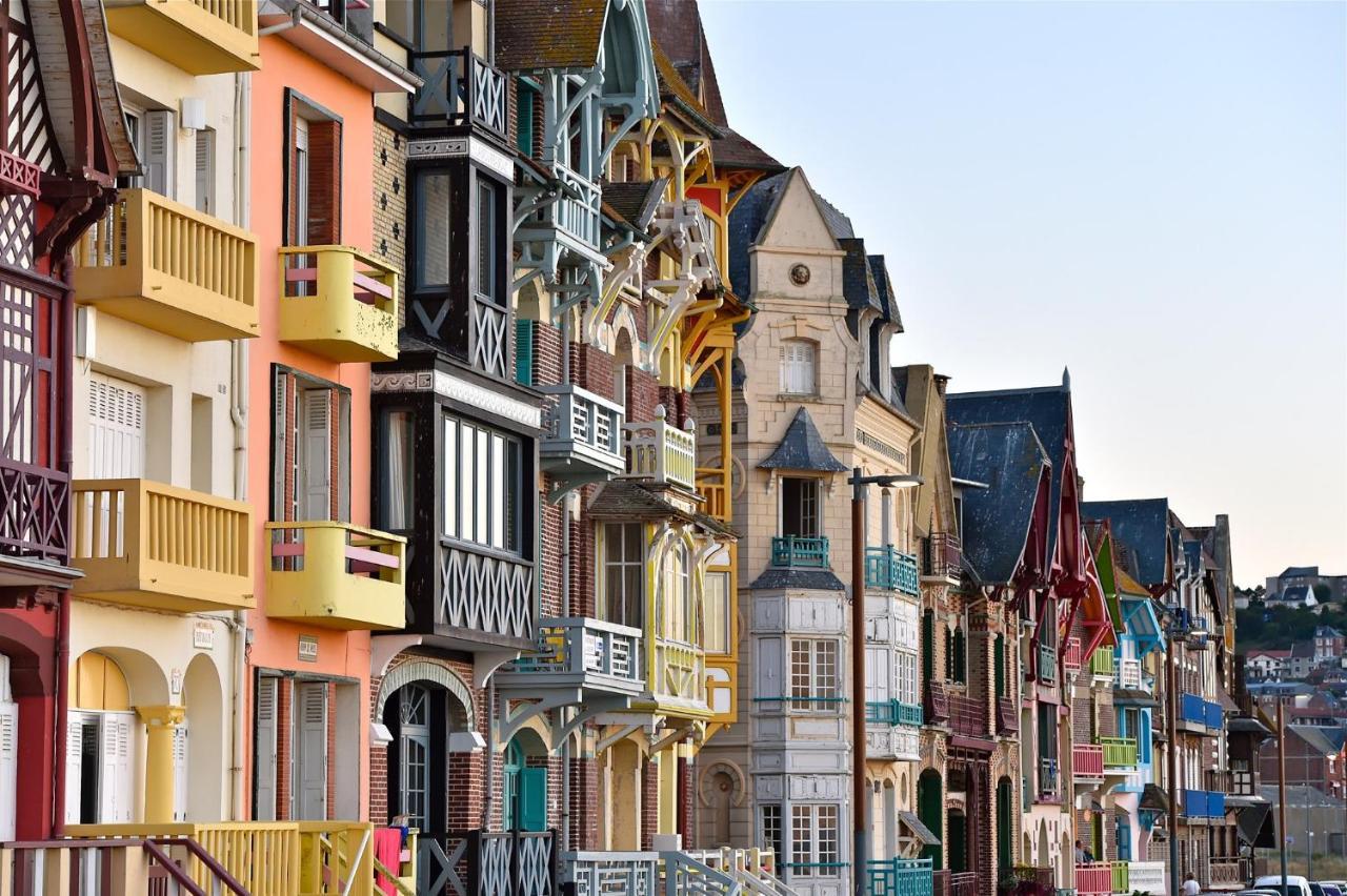 La Verriere. Les Locations Isahora C'Est Aussi Plusieurs Appart' De Standing A 2 Pas Du Chateau D'Eu, Des Falaises Du Treport, De Mers Les Bains Et Aux Portes De La Baie De Somme ウー  エクステリア 写真
