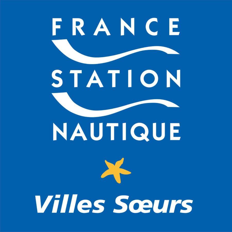 La Verriere. Les Locations Isahora C'Est Aussi Plusieurs Appart' De Standing A 2 Pas Du Chateau D'Eu, Des Falaises Du Treport, De Mers Les Bains Et Aux Portes De La Baie De Somme ウー  エクステリア 写真